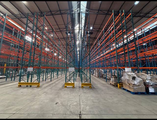 7,987M² WAREHOUSE TO LET IN RANDJESPARK